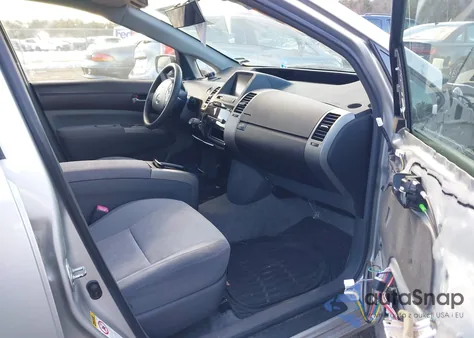 2005 Toyota Prius from USA, damaged, VIN JTDKB20UX53013930